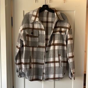 Women’s Plaid Gray and Brown Shacket NWOT